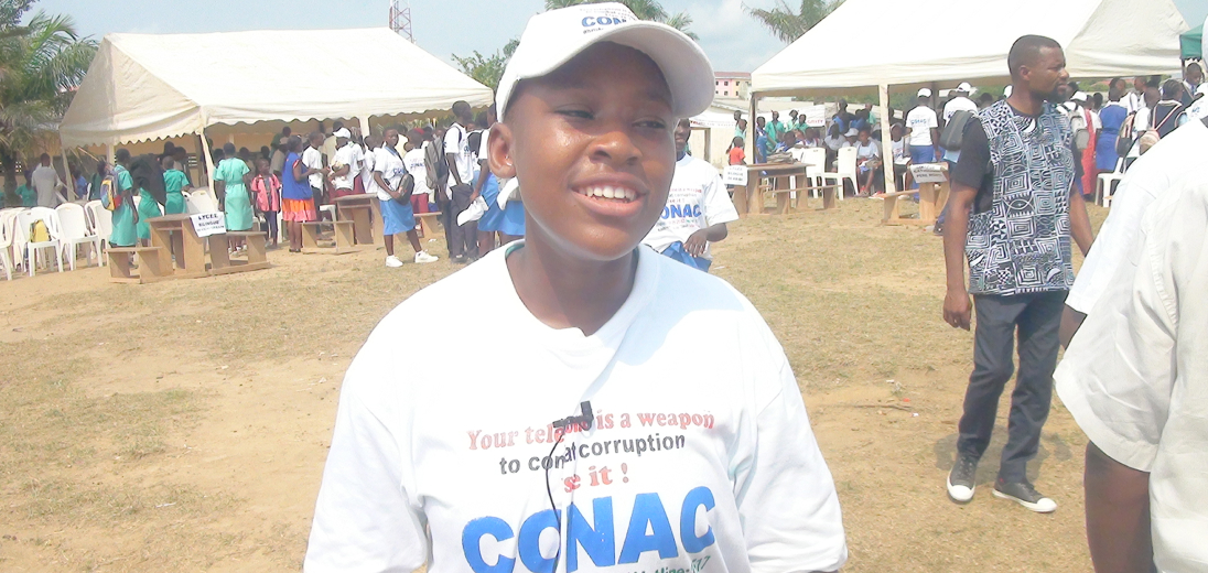 A secondary school student in CONAC's event on the National Youth Day